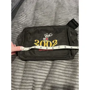 EUC Walt Disney World Adjustable Embroidered 2002 Mickey Mouse Fanny Waist Bag thumbnail 3