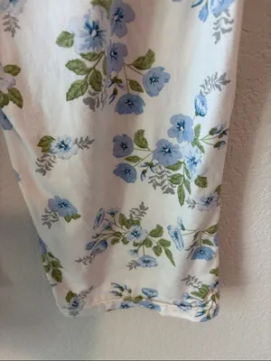 Floral Short Sleeve Pajama Set in white and Light Blue - Women Small thumbnail 6