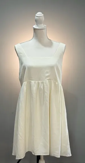 Ivory Cupshe A-Line Smocked Dress Size M VGUC thumbnail 1