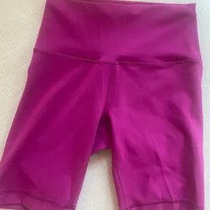 Lululemon thumbnail 1