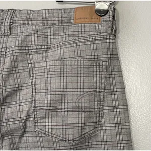 American Eagle Mom Straight Pants Size 14 Gray Plaid High Rise Preppy Trousers thumbnail 8