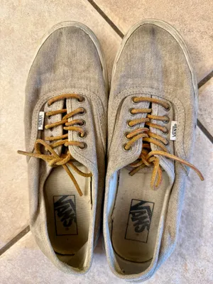 Beige canvas vans off the wall thumbnail 5