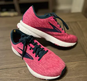 Brooks Sz 9 Shoes thumbnail 2