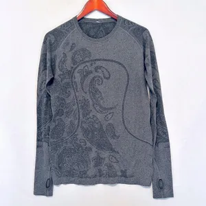 Lululemon Running Shirt Womens 12 Long Sleeve Paisley Gray Black Limited Edition thumbnail 6