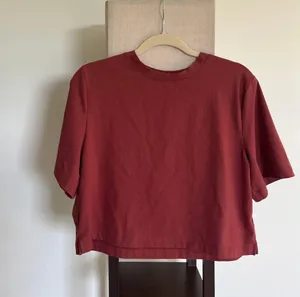 Target Maroon Tshirt thumbnail 1