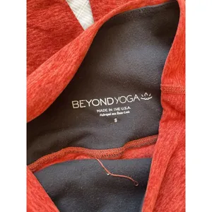 Beyond Yoga Rustic Orange Walk And Talk Cropped High Waisted Leggings Size Small thumbnail 5