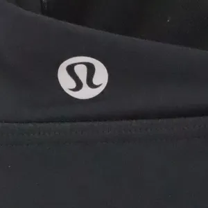 Lululemon‎ Invigorate High Neck Sports Bra Womens Size 6 Black Yoga Activewear thumbnail 2