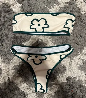 Shein Flowered Green and White Strapless Swimsuit thumbnail 1