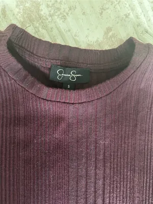 Jessica Simpson Ribbed Short Sleeve Top in Deep Plum thumbnail 3
