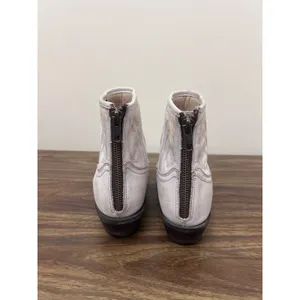Laredo 3179 Womens 6.5 M White Leather Western Ankle Boots Back Zip Pointed Toe thumbnail 2