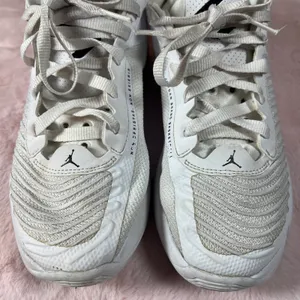 Jordan Nike Air Women’s size 6 thumbnail 3
