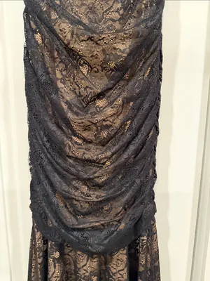 Laundry‎ By Shelli Segal Black Lace Gown with Nude Underlay 4 thumbnail 3