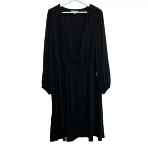 Draper James RSVP Plus 1X Smocked Waist Dress Surplice V-Neck Black‎ Long Sleeve thumbnail 3