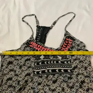 American Rag Black/White Floral Tribal Handkerchief Hem Tank M Southwestern Boho thumbnail 5