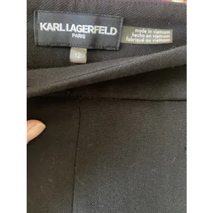 Karl‎ Lagerfeld Black Wide Leg Sailor Pants Size 12 Career thumbnail 4