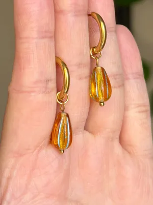 Handmade teardrop Czech glass simple minimalist hoop dangle earrings🤎 thumbnail 3