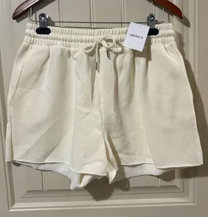 Forever 21 Cream Fleece Drawstring Sweat Shorts NWT thumbnail 1