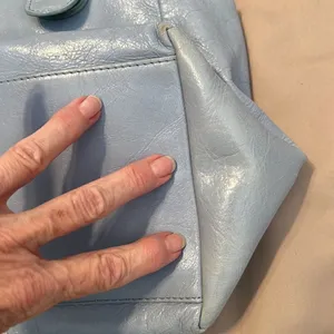 Danier light blue soft leather handbag with adjustable handles EUC thumbnail 3