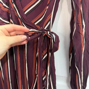 NEW‎ Xhilaration burgundy striped v-neck long sleeve casual mini faux wrap dress thumbnail 3