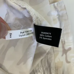 Boston Proper Womens Shorts 4 Tan Brown Camo Cargo Casual Summer Y2K 2BM3490 thumbnail 4