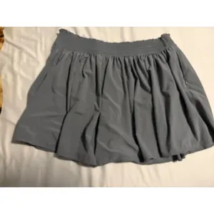 Athleta Skort Activewear Gray‎ Smocked Waist Pockets Large Gorpcore Sporty thumbnail 5