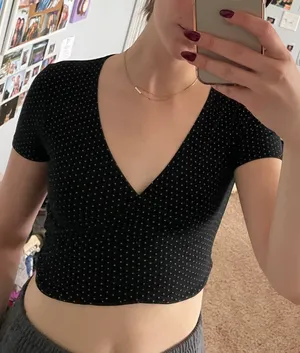 Brandy Melville Top thumbnail 1