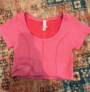 Pink aerie top thumbnail 1
