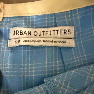 Urban Outfitters Blue Plaid Skirt‎ with Cream Trim Size Small thumbnail 3