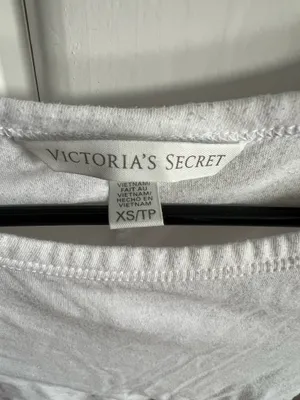 Victoria's Secret Long Sleeve thumbnail 3