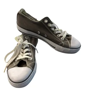 Levis Womens Sneakers Size 81/2 Gray thumbnail 1