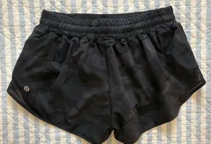 Black Camo Lululemon Hotty Hot Shorts 2.5" thumbnail 2