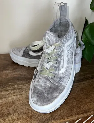 Vans Old Skool Ultracush Velvet Women 8.0‎ Shoes Gray Lace Up Platform Sneakers thumbnail 1