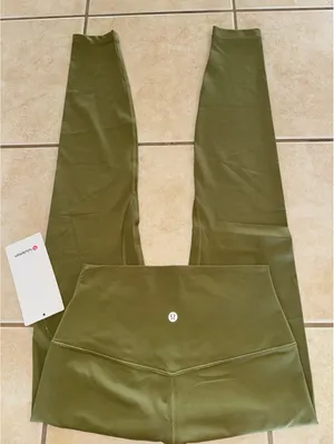 Lululemon Align High-Rise 28” Bronze Green Size 6 NWT thumbnail 1