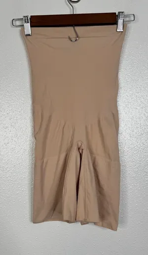Spanx OnCore High-Waisted Mid-Thigh Short Beige Nude‎ Shapewear Womens XL SS1915 thumbnail 1