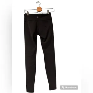 Lululemon Wunder Under leggings 28” inseam size 6 thick leggings see description thumbnail 2