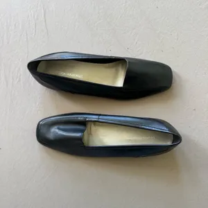 Vintage Gloria Vanderbilt Leather Square Toe Flats thumbnail 2