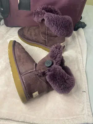 UGG Australia Bailey Button Boots women size 10 thumbnail 4