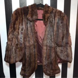 Luxury Vintage Real Fur 1940s Mink Cape/Vest/Stole Mint Condition Mob Wife Vibe thumbnail 16