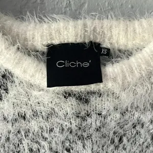 New cozy xs sweater cliche brand fuzzy‎ soft comfortable pattern sweater winter thumbnail 6