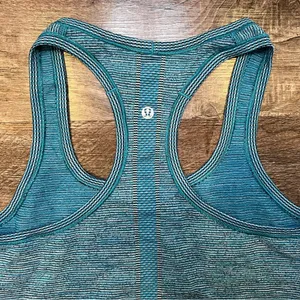 Lululemon Swiftly Tech Blue Teal Racerback Tank Top Size 6 thumbnail 4