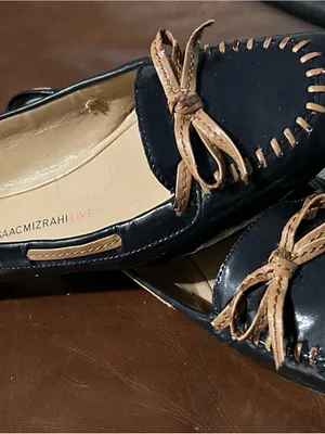 Isaac Mizrahi Navy Patent Loafers with Tan Bow 10M thumbnail 8