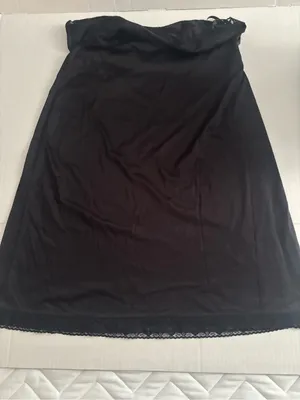 Vanity Fair Daywear Full Slip Black with Lace-Trim Size 42 26in thumbnail 8