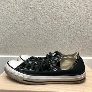 Converse Black Canvas Classic All Star Low Rise Sneakers‎ 7 thumbnail 2