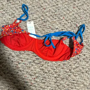 NWT Frankie’s bikinis cola underwire bra in seaside farm- Size Small thumbnail 6