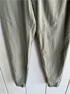 Outdoor‎ Voices Women's Tea Tree Track Pants S Green High Rise Light Joggers thumbnail 4