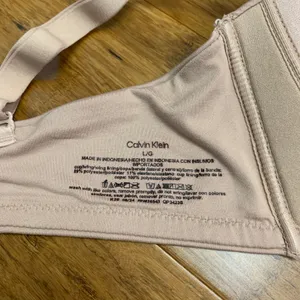 Calvin Klein Women's Wireless Contour Bra Comfort Lightly Lined Everyday Size‎ L thumbnail 4