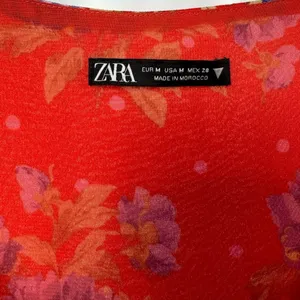 Zara Floral Long Sleeve Mini Wrap Dress in Red‎ Size Medium thumbnail 4