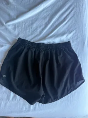 black lululemon hotty hots 4 inch thumbnail 2