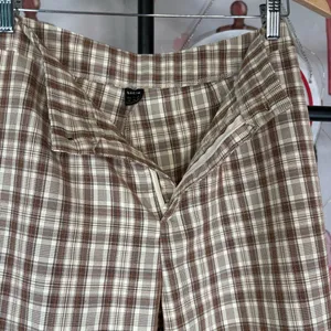 SHEIN Beige Plaid Wide-Leg Pants Sz M thumbnail 6