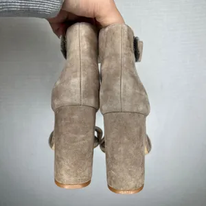 Jeffrey Campbell Suede Ankle Strap Block Heels Women's Size 5‎ Taupe thumbnail 4